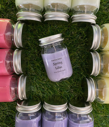 Spring floral candles that are eco-friendly and natural